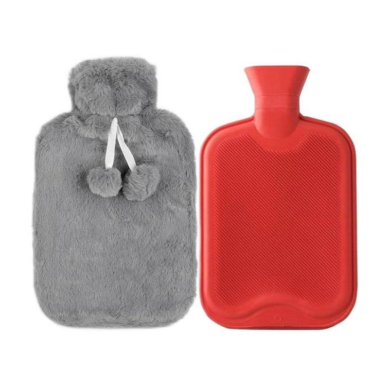 Perna pentru apa calda, Zola, capacitate 2l, din cauciuc, cu husa pufoasa, gri deschis Perna pentru apa calda, Zola, capacitate 2l, din cauciuc, cu husa pufoasa, gri deschis